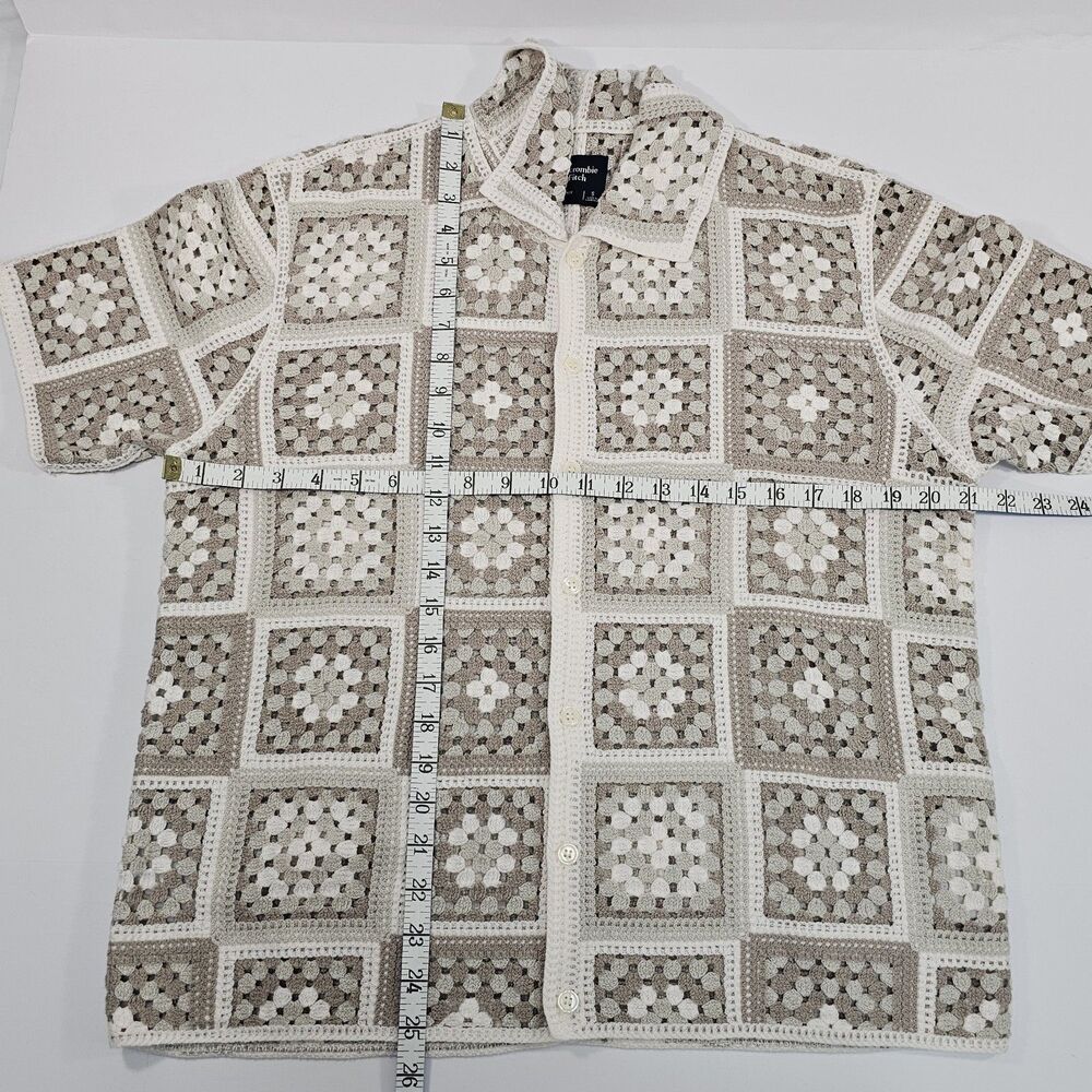 Abercrombie & Fitch Granny Square Crochet Button Shirt Men’s Small - Picture 7 of 7